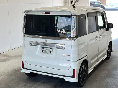 Suzuki Spacia Custom
