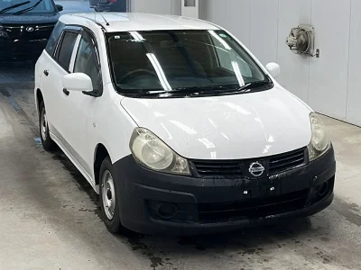 Nissan AD