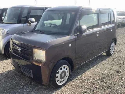 Toyota Pixis Space