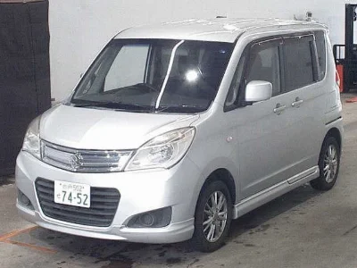 Suzuki Solio