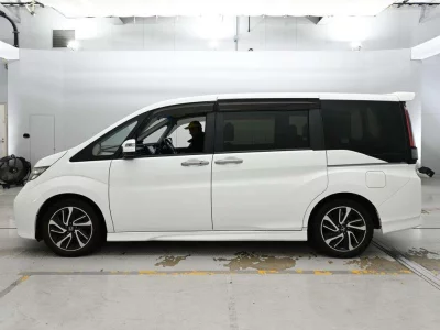 Honda STEPWGN SPADA