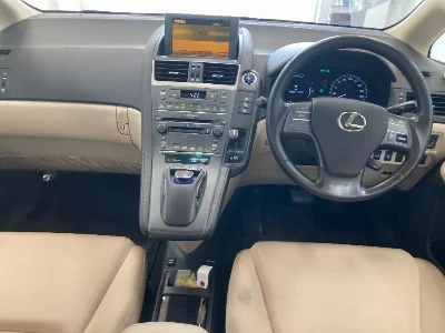 Lexus HS250h