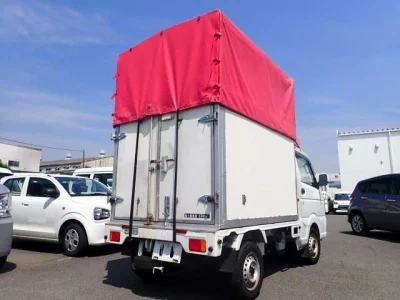 Nissan NT100 Clipper