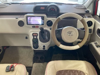 TOYOTA PORTE
