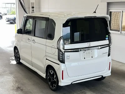 Honda N BOX CUSTOM