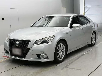 Toyota CROWN HYBRID