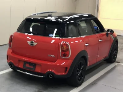 MINI MINI CROSSOVER