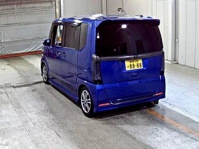 Honda N BOX CUSTOM