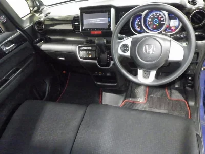 Honda N BOX CUSTOM
