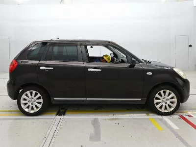 Mazda Verisa