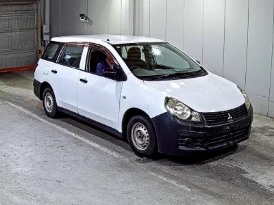 Mitsubishi LANCER CARGO