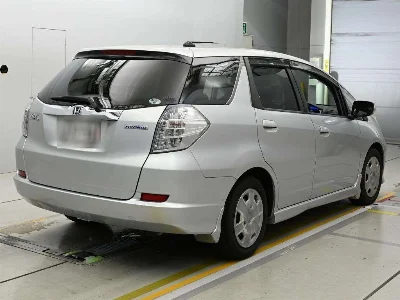 Honda FIT SHUTTLE HYBRID