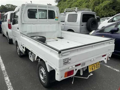 Nissan NT100 Clipper