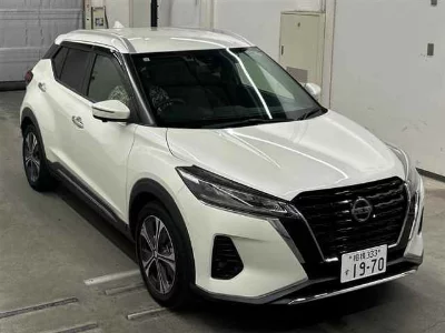 NISSAN KICKS