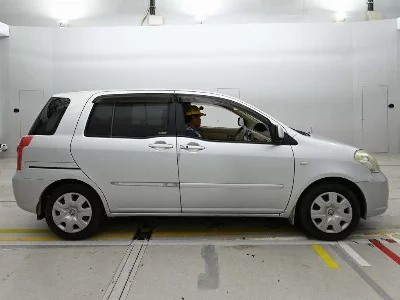 Toyota Raum
