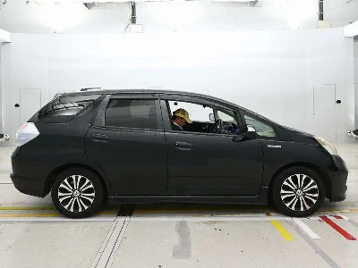 Honda FIT SHUTTLE HYBRID