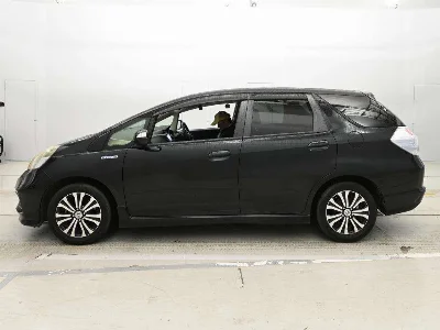 Honda FIT SHUTTLE HYBRID