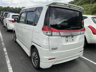 Mitsubishi Delica D:2