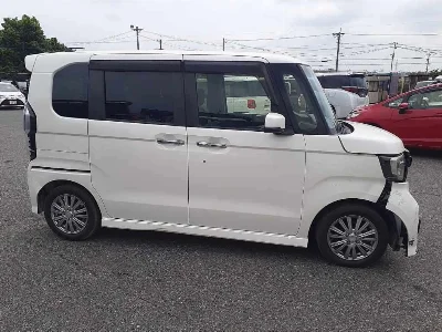 Honda N BOX CUSTOM