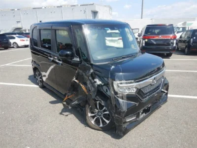 Honda N BOX CUSTOM