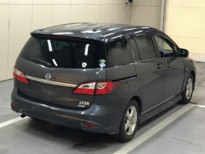 Nissan Lafesta