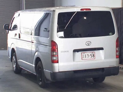 Toyota HiAce Van