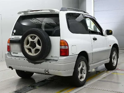 Suzuki Escudo