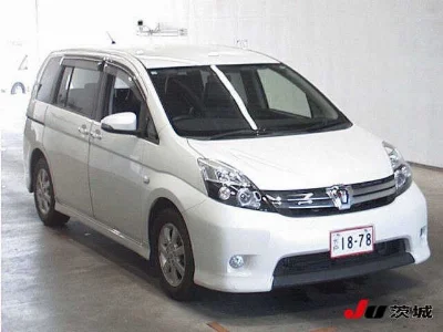 Toyota Isis