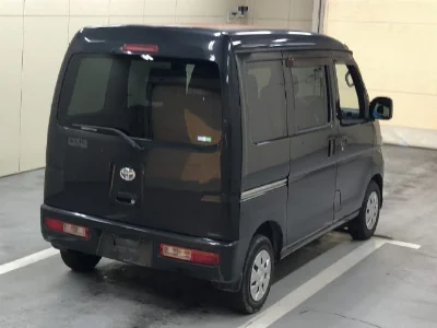 Toyota Pixis Van