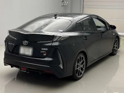 Toyota Prius PHV