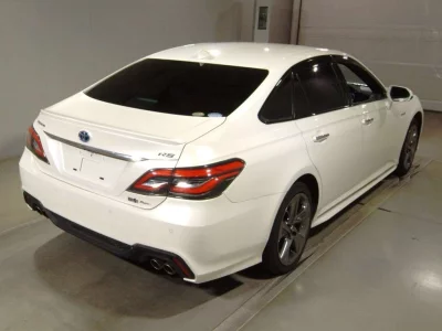 Toyota CROWN HYBRID