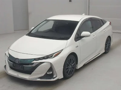 Toyota Prius PHV