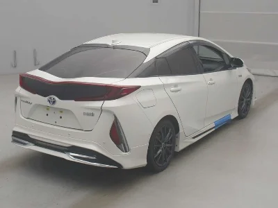 Toyota Prius PHV