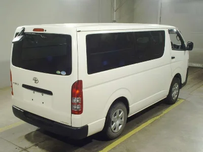 Toyota HiAce Van