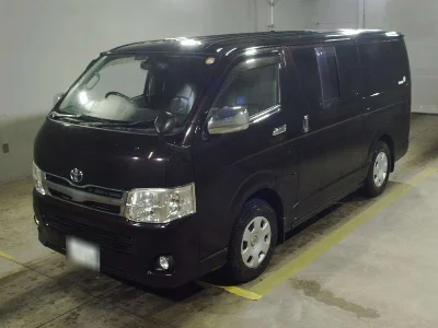 Toyota HiAce Van