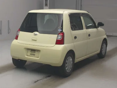 Daihatsu Esse