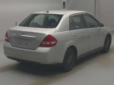 Nissan Tiida Latio
