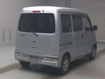 Toyota Pixis Van