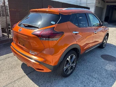 Nissan KICKS