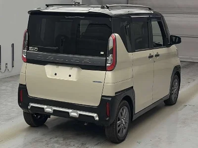 Mitsubishi Delica Mini