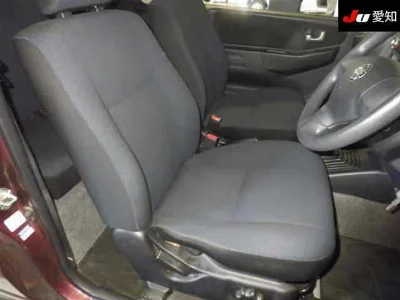 Nissan Kix