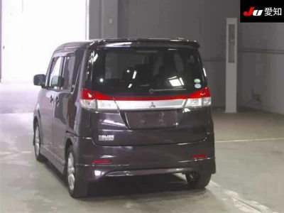 Mitsubishi Delica D:2