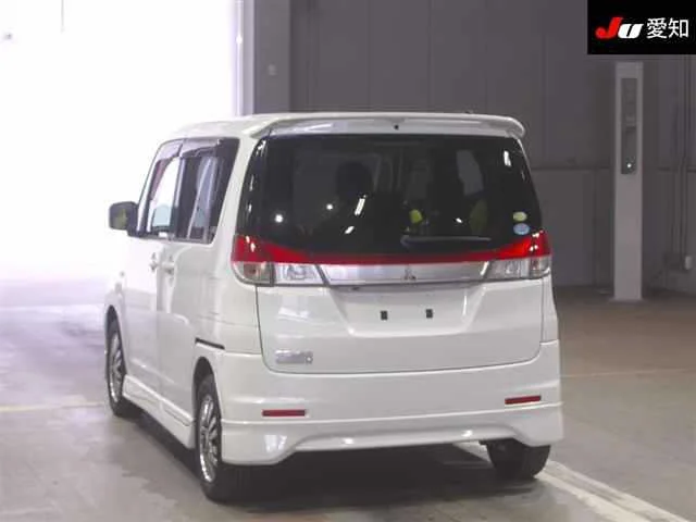 Mitsubishi Delica D:2  с аукциона в Японии