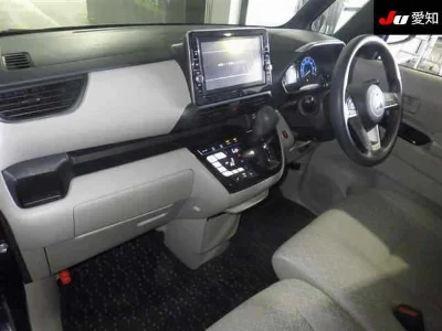 Mitsubishi EK X SPACE