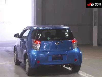 Toyota iQ