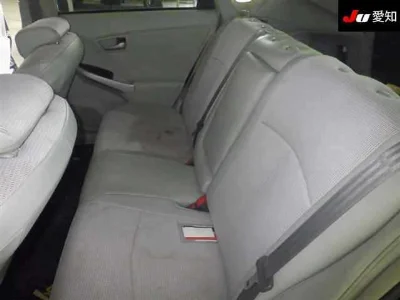 Toyota Prius PHV