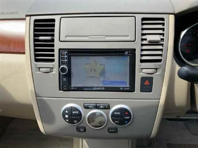 Nissan Tiida Latio