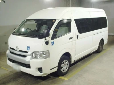 Toyota HiAce Commuter