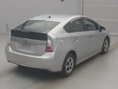 Toyota Prius PHV