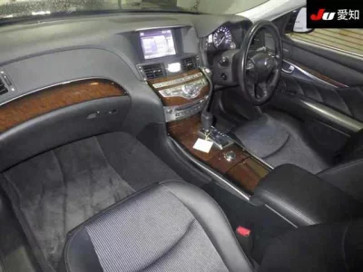NISSAN FUGA